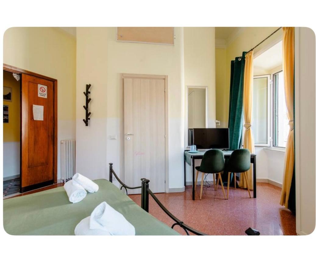 Glam Sm Maggiore Guest House ローマ エクステリア 写真